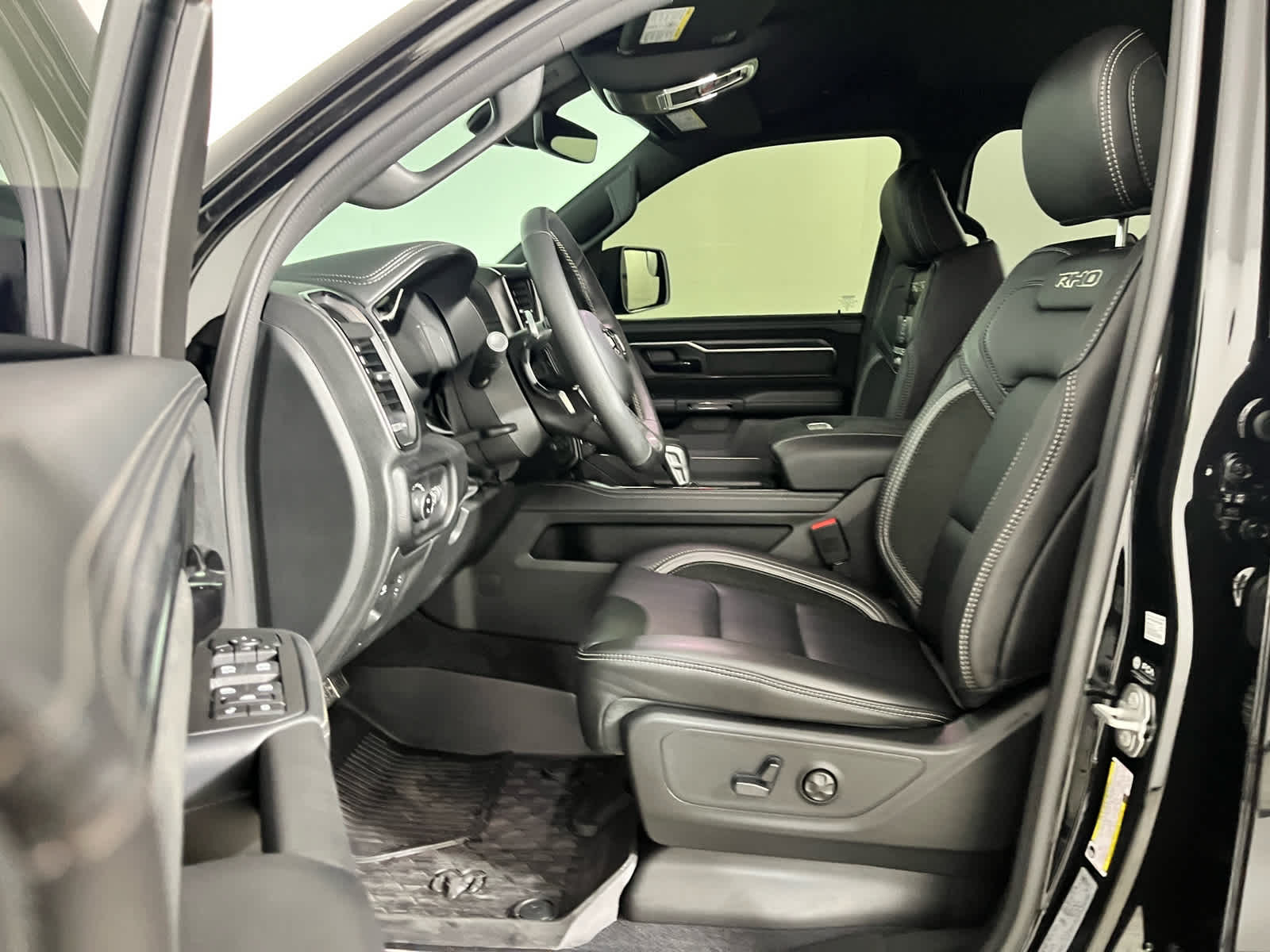 2026 RAM 1500 RHO Crew Cab 4x4 5'7' Box