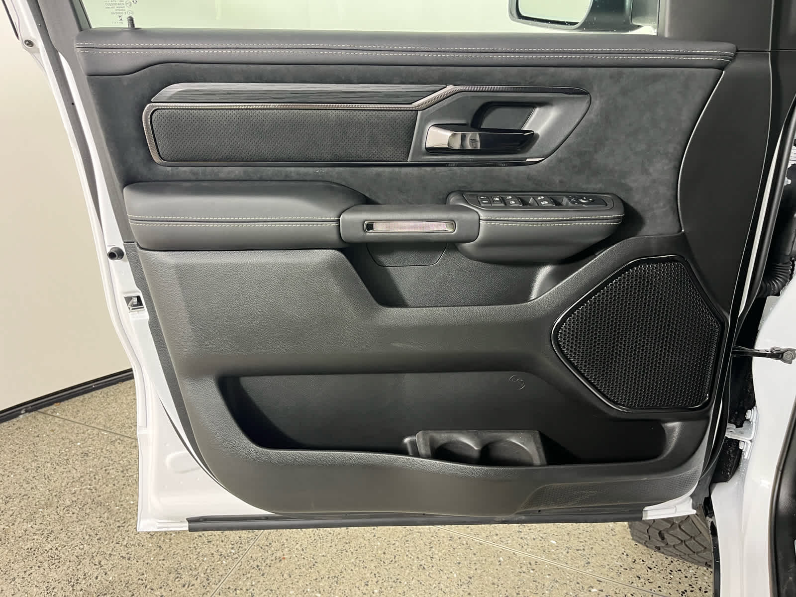 2027 RAM 1500 RHO