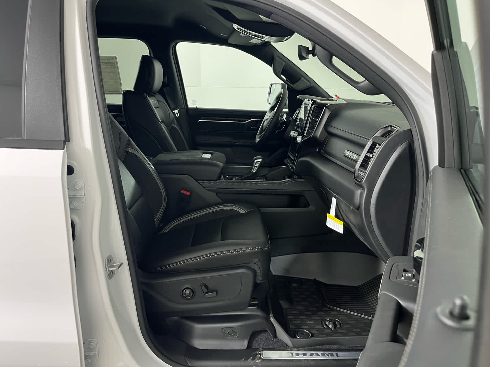 2027 RAM 1500 RHO
