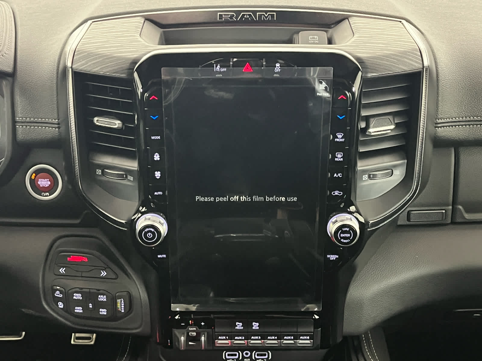 2026 RAM Ram 1500 RAM 1500 RHO CREW CAB 4X4 5'7' BOX