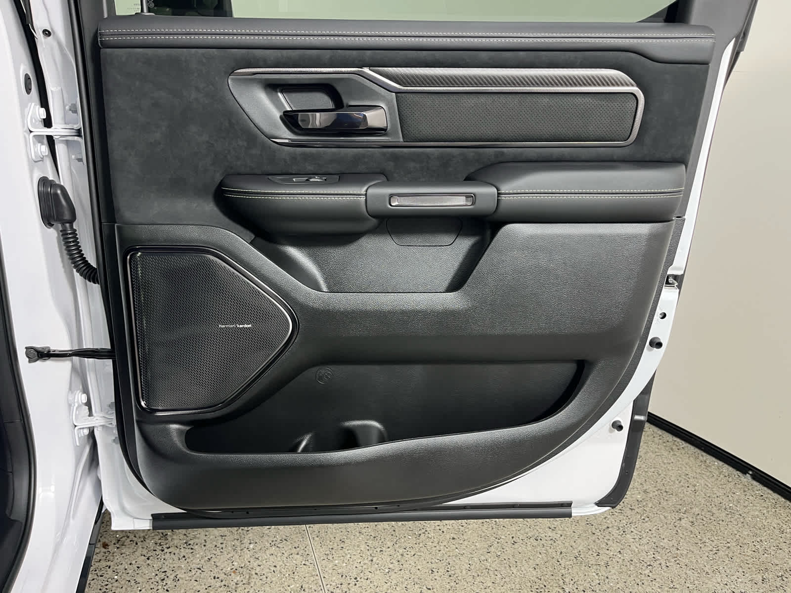 2027 RAM 1500 RHO
