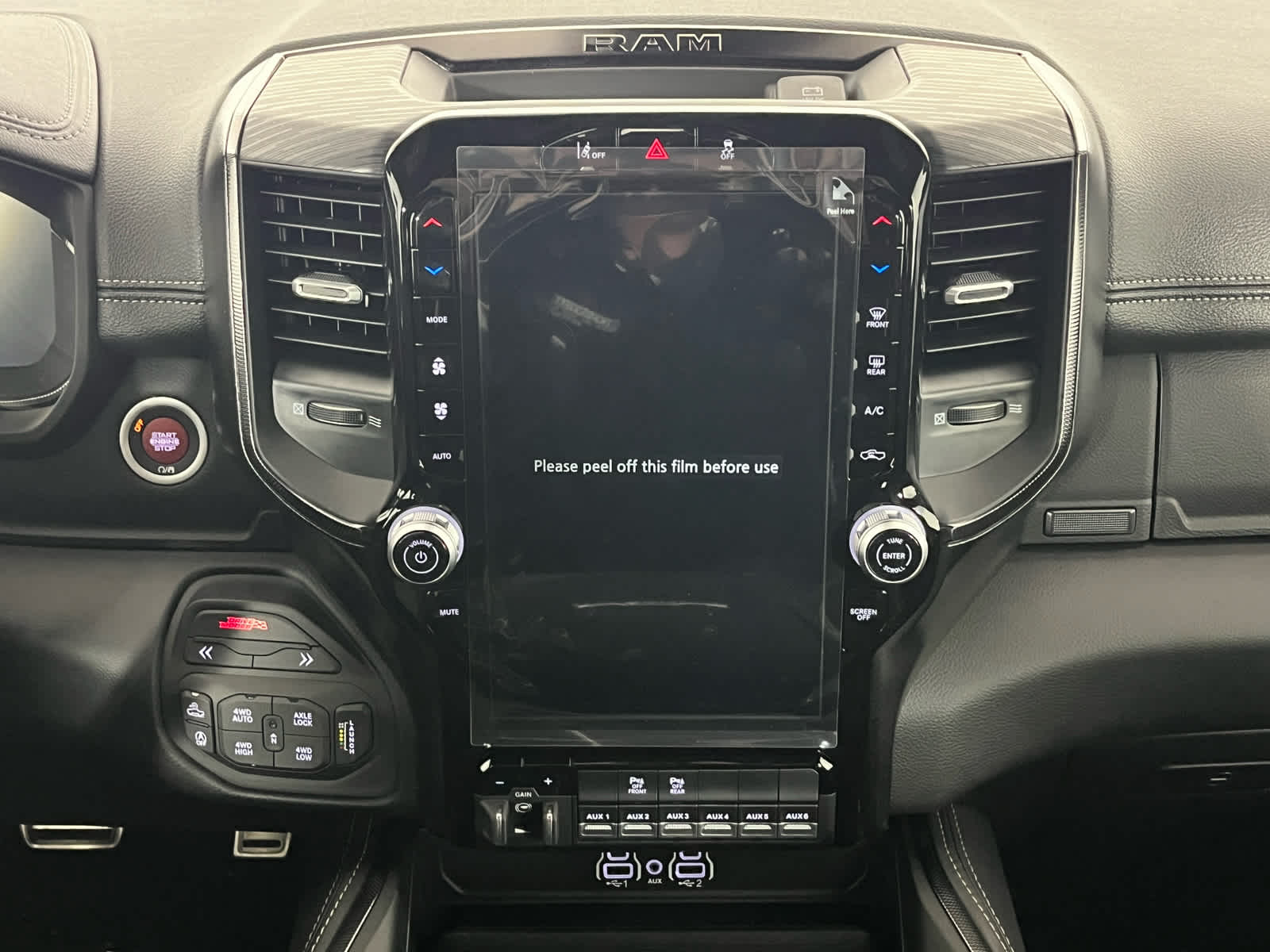 2026 RAM Ram 1500 RAM 1500 RHO CREW CAB 4X4 5'7' BOX