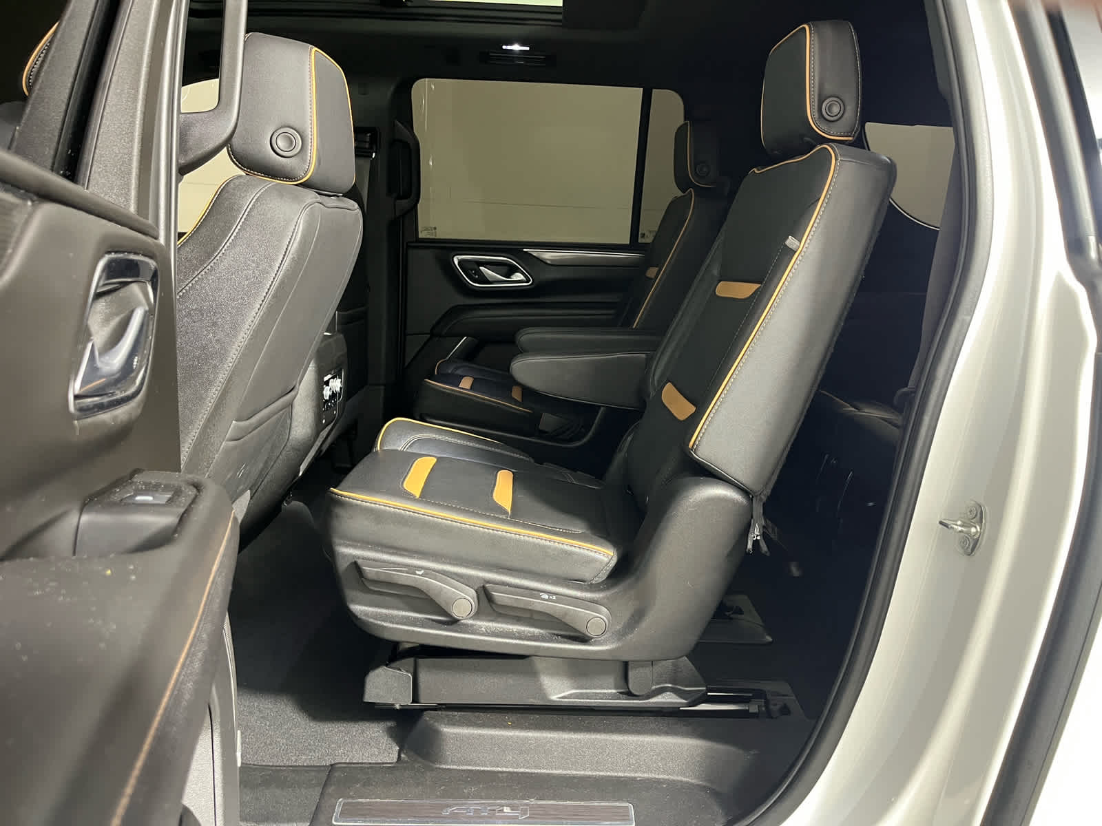 2024 GMC Yukon XL AT4