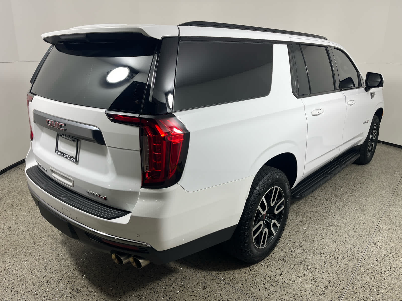 2024 GMC Yukon XL AT4