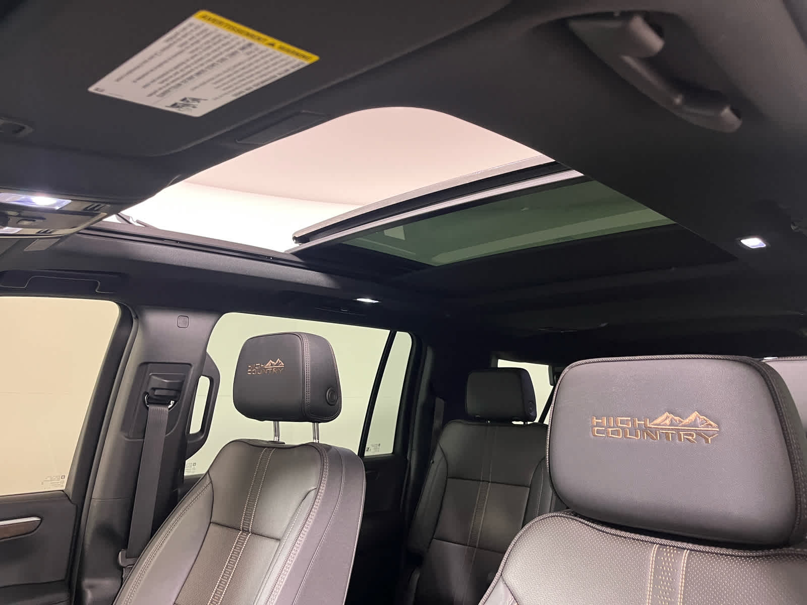 2025 Chevrolet Suburban High Country