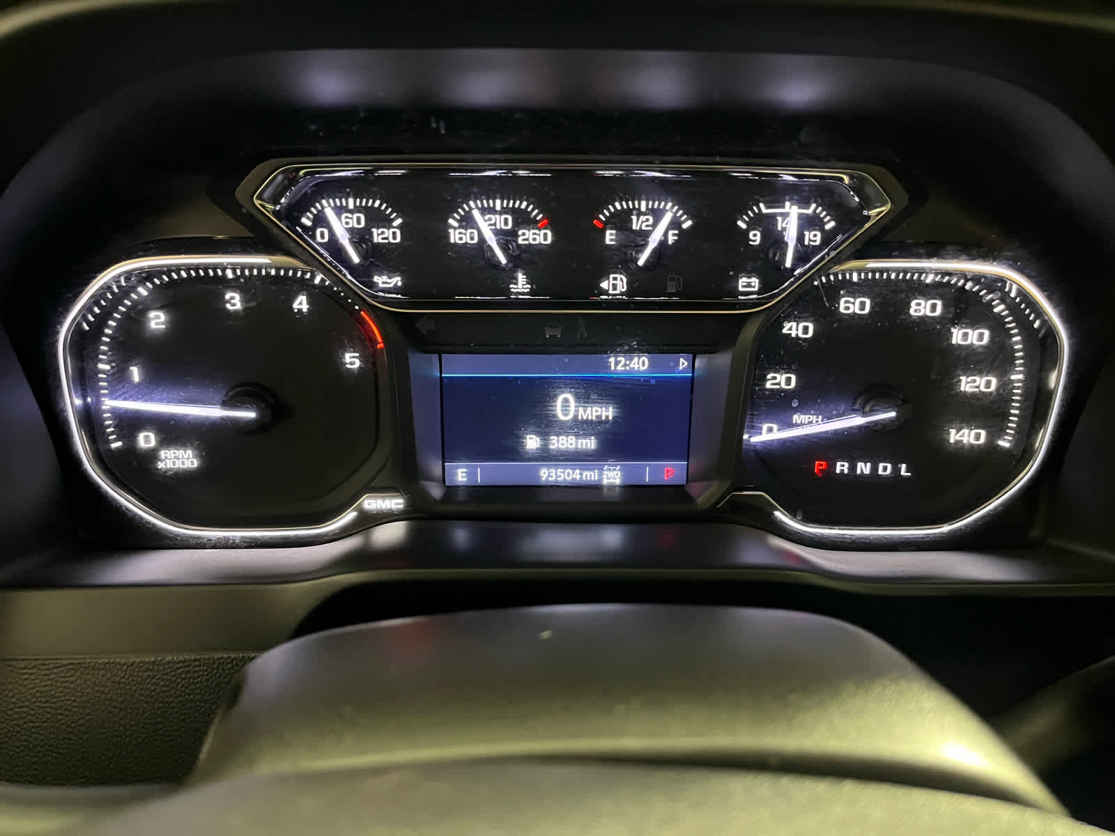 2022 GMC Sierra 2500HD 4WD Crew Cab Standard Bed AT4