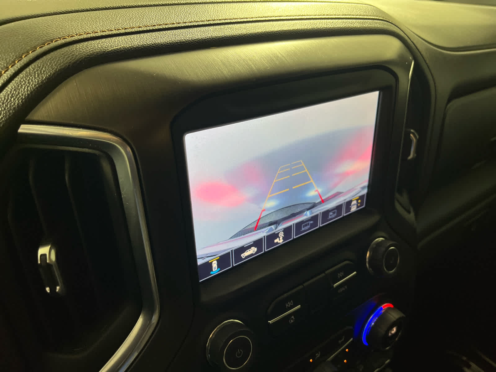 2022 GMC Sierra 2500HD 4WD Crew Cab Standard Bed AT4