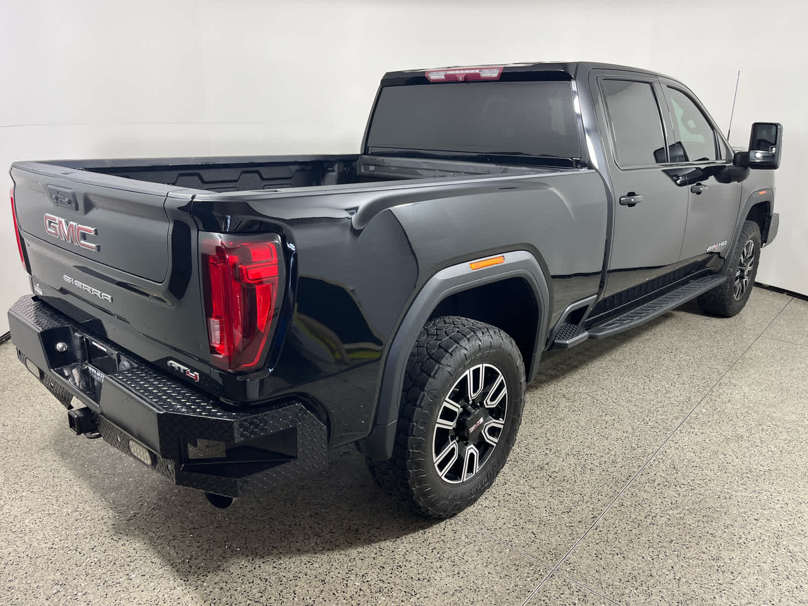 2022 GMC Sierra 2500HD 4WD Crew Cab Standard Bed AT4