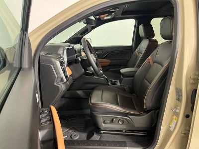 2024 GMC Canyon 4WD AT4