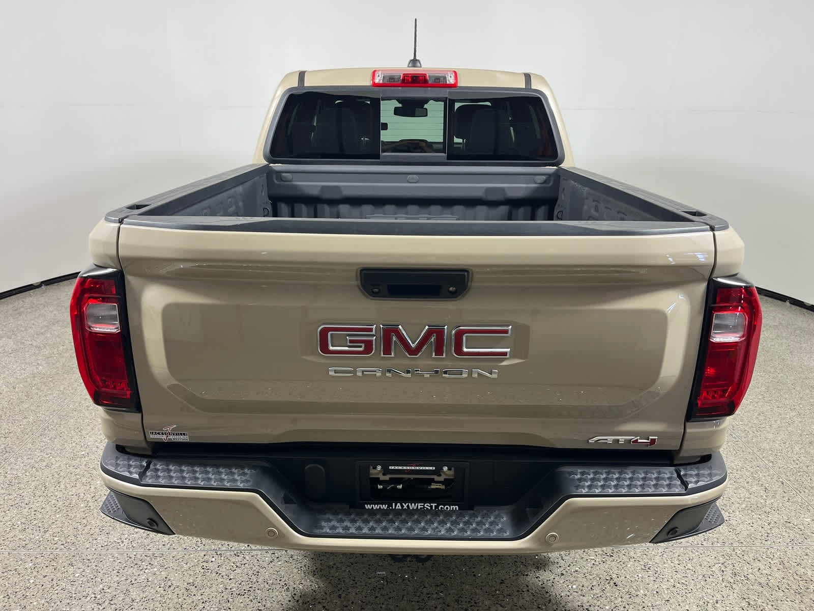 2024 GMC Canyon 4WD AT4