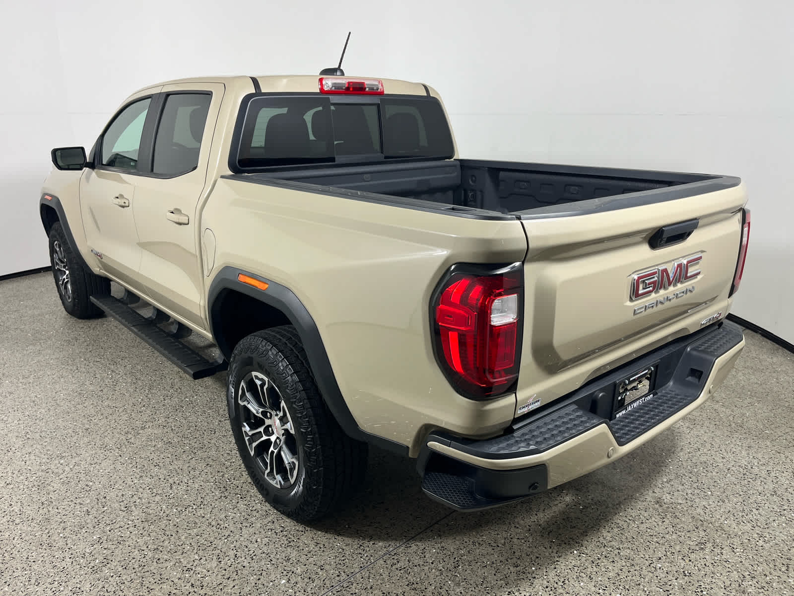 2024 GMC Canyon 4WD AT4