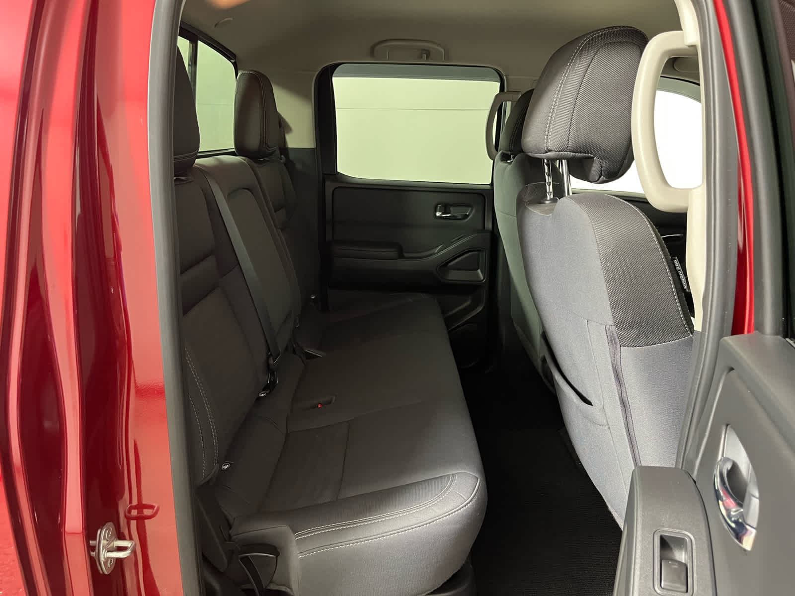 2023 Nissan Frontier Crew Cab SV 4x2
