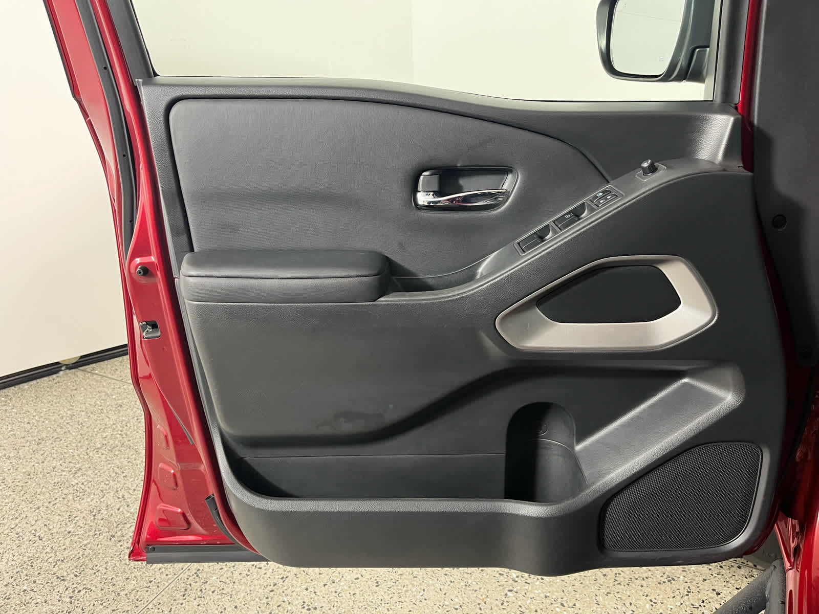 2023 Nissan Frontier Crew Cab SV 4x2