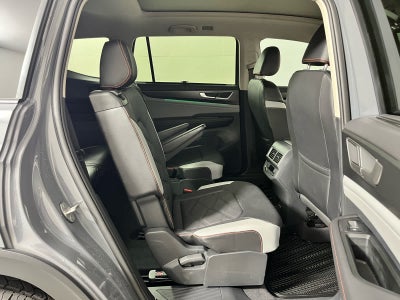 2024 Volkswagen Atlas 2.0T Peak Edition SEL