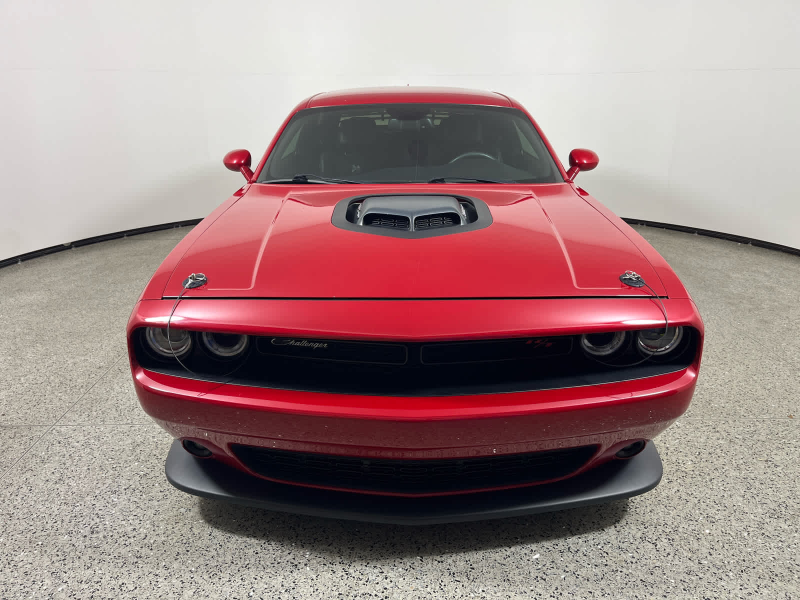 2016 Dodge Challenger 392 Hemi Scat Pack Shaker