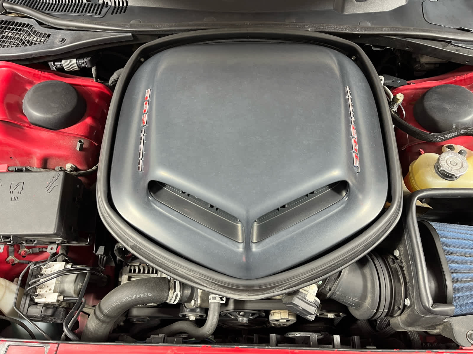 2016 Dodge Challenger 392 Hemi Scat Pack Shaker