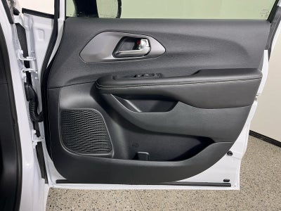 2026 Chrysler Voyager VOYAGER LX