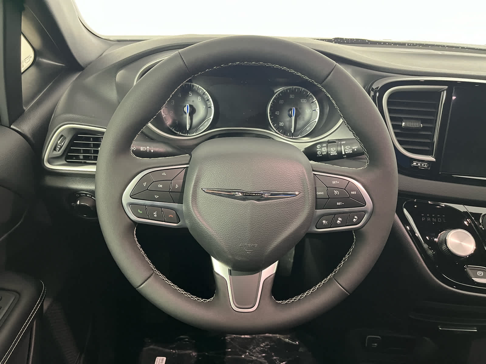 2026 Chrysler Voyager VOYAGER LX