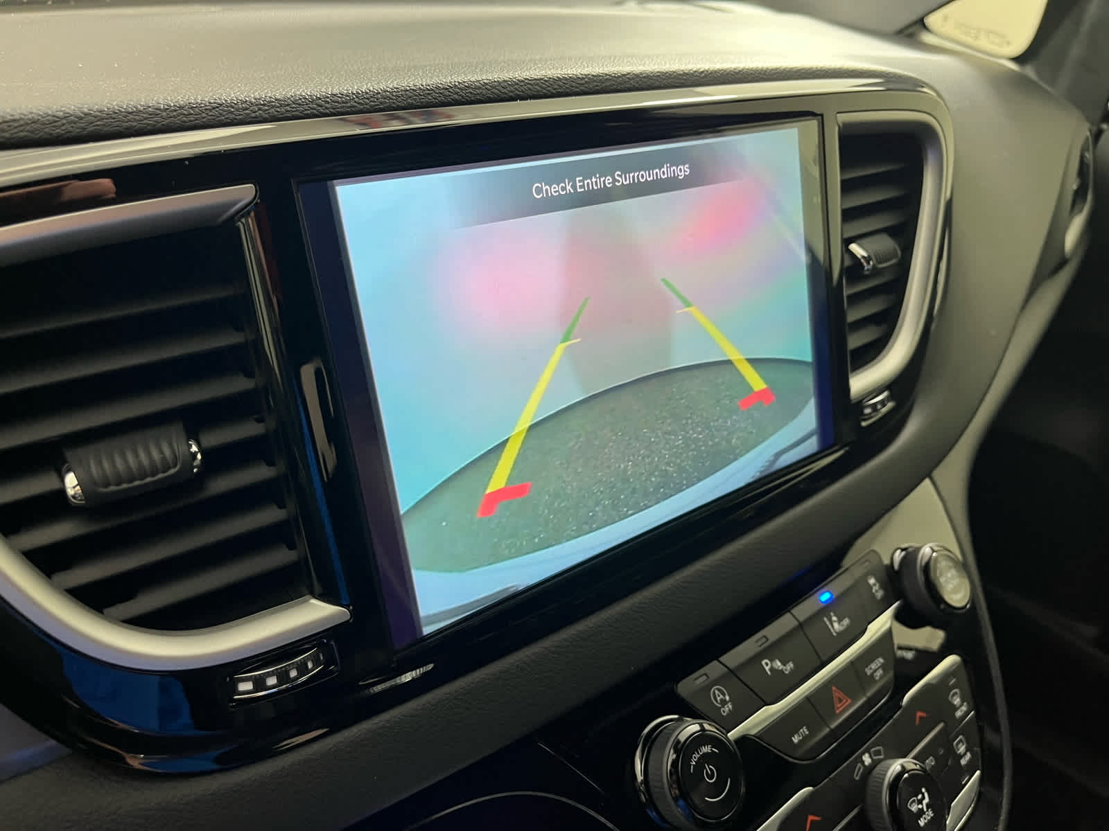 2026 Chrysler Voyager VOYAGER LX