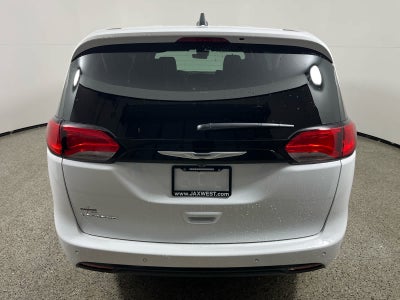 2026 Chrysler Voyager VOYAGER LX