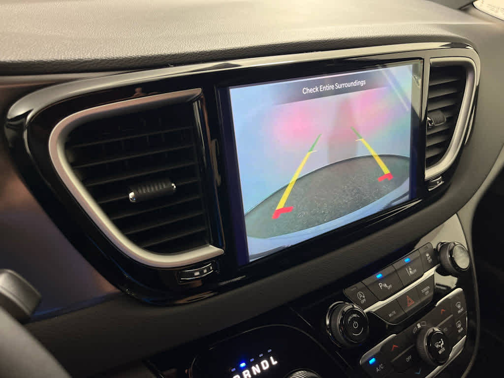 2026 Chrysler Voyager VOYAGER LX