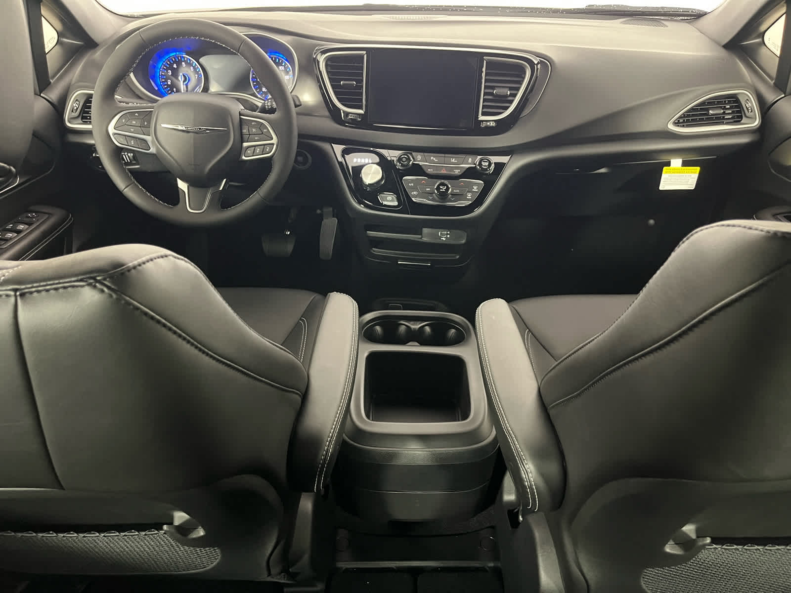 2026 Chrysler Voyager VOYAGER LX