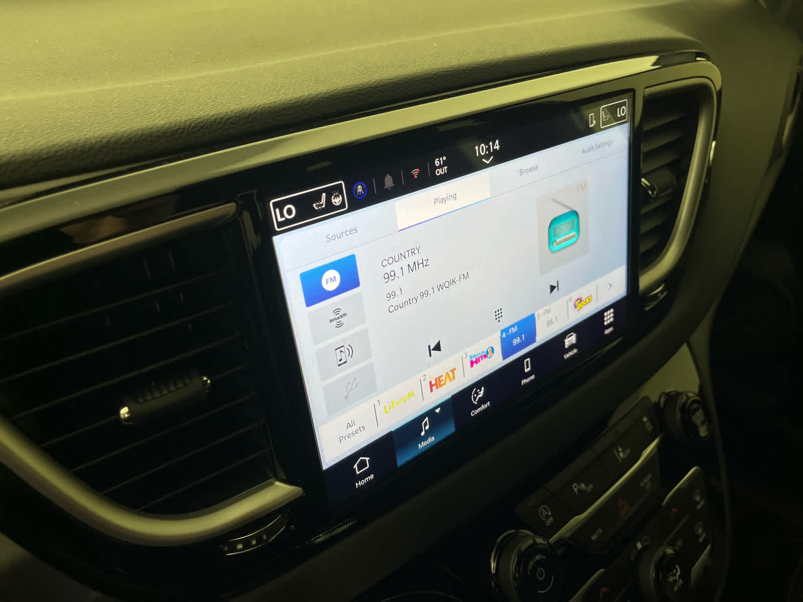 2026 Chrysler Voyager VOYAGER LX