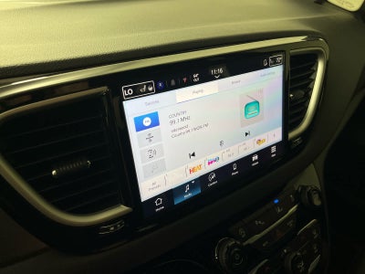 2026 Chrysler Voyager VOYAGER LX