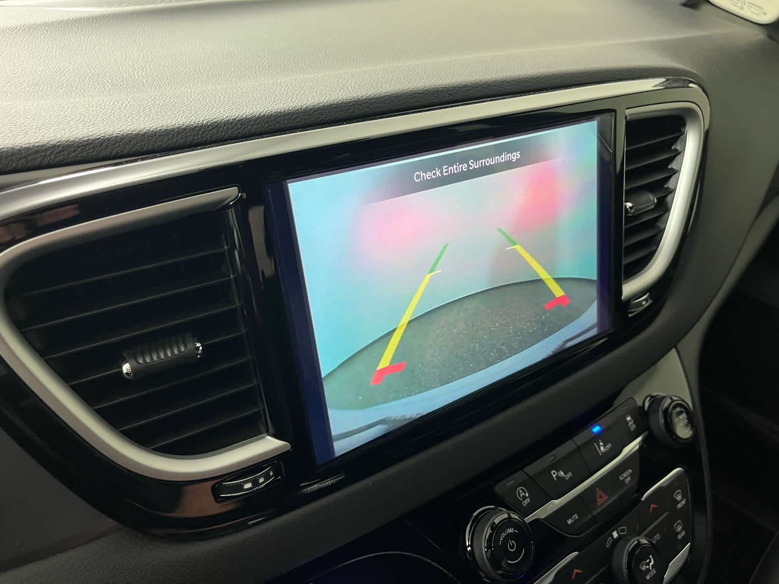 2026 Chrysler Voyager VOYAGER LX