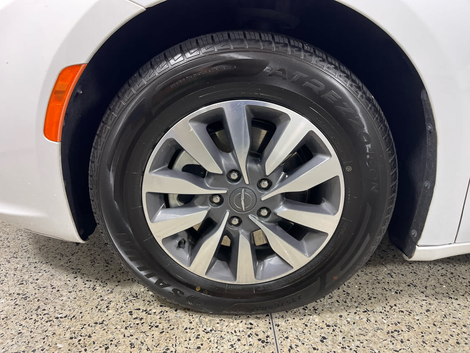 2024 Chrysler Pacifica Hybrid Select