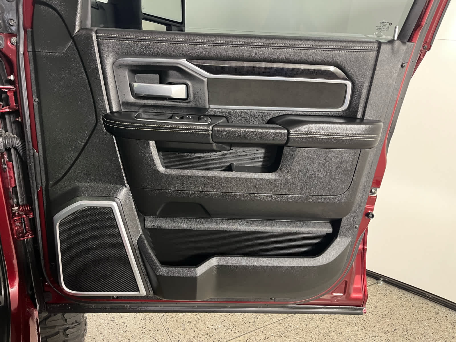 2023 RAM 3500 Laramie Crew Cab 4x4 6'4' Box