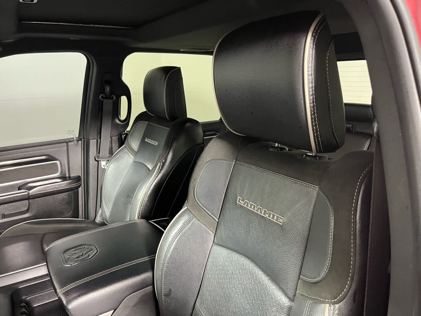 2023 RAM 3500 Laramie Crew Cab 4x4 6'4' Box