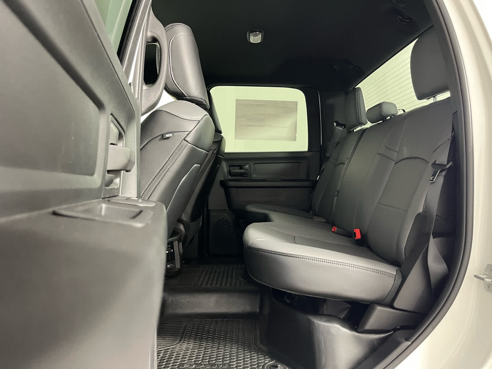 2026 RAM Ram 3500 RAM 3500 TRADESMAN CREW CAB 4X4 8' BOX