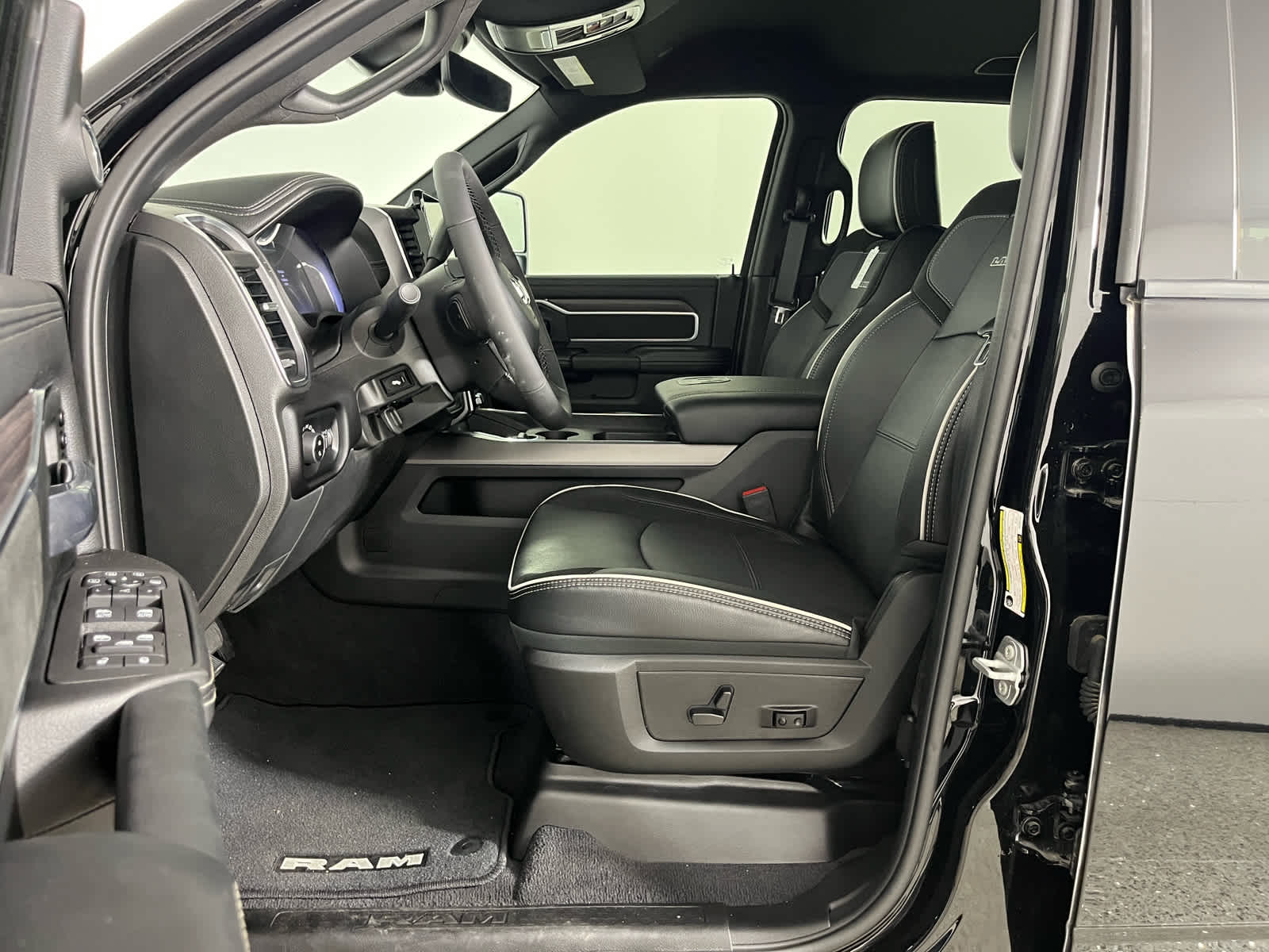 2025 RAM Ram 2500 RAM 2500 LARAMIE CREW CAB 4X4 6'4' BOX