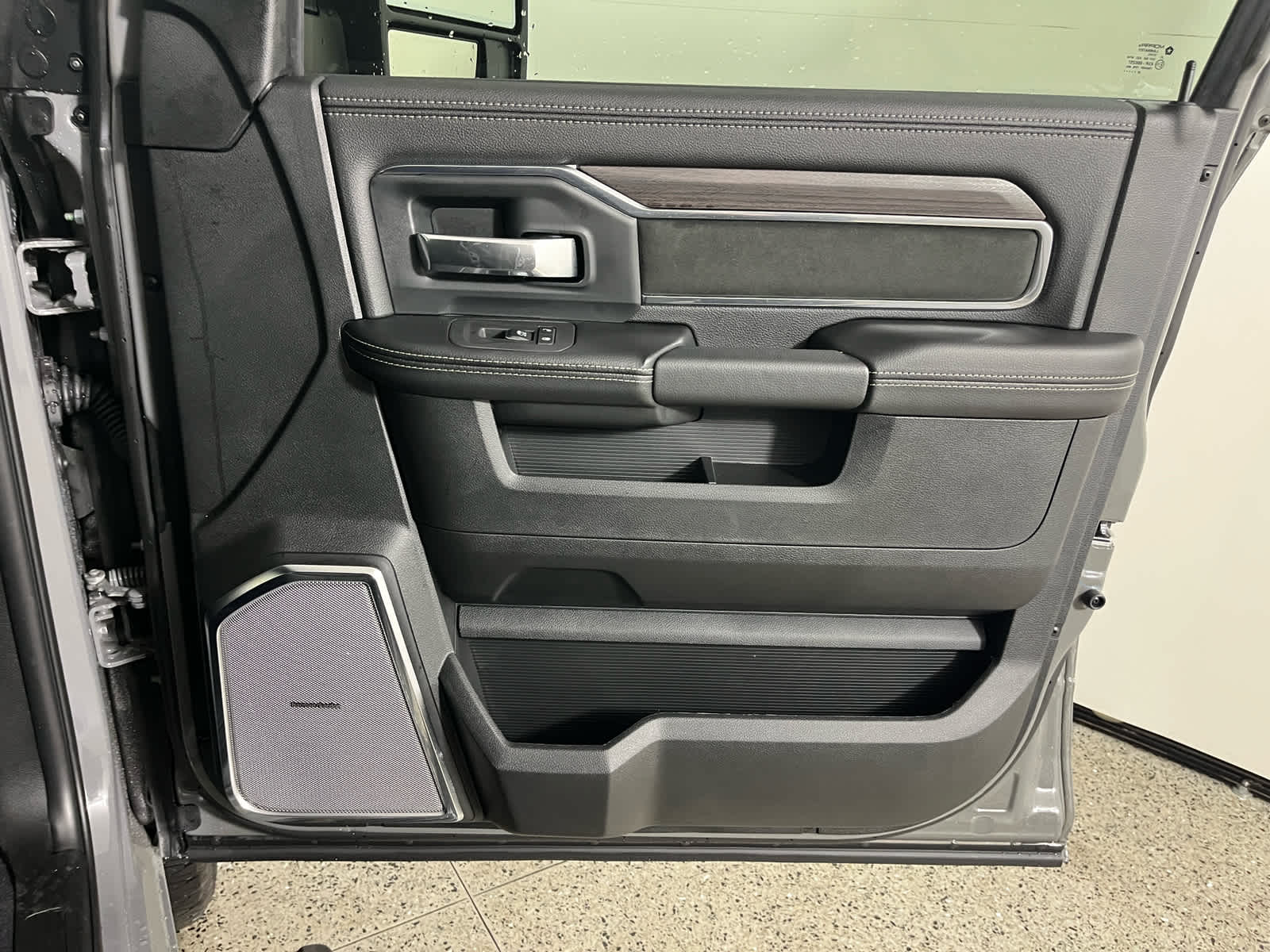 2027 RAM 2500 Laramie