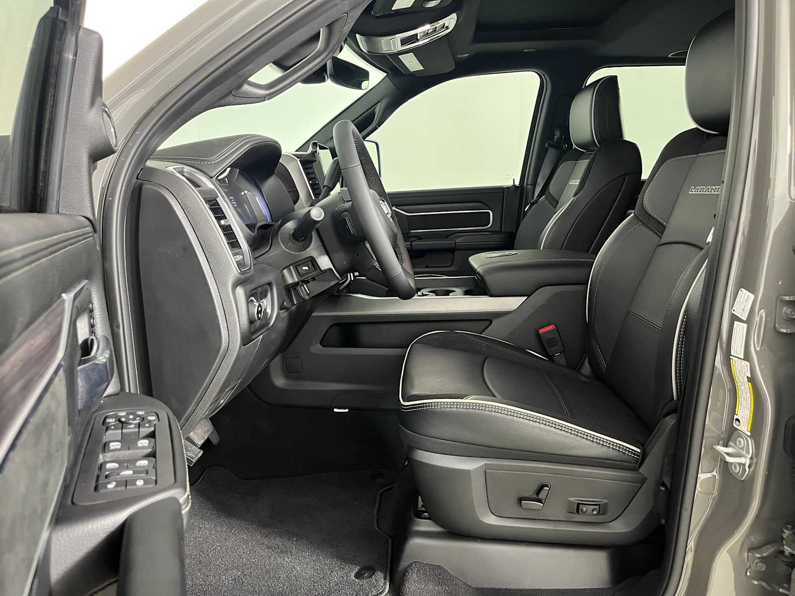 2026 RAM Ram 2500 RAM 2500 LARAMIE MEGA CAB 4X4 6'4' BOX