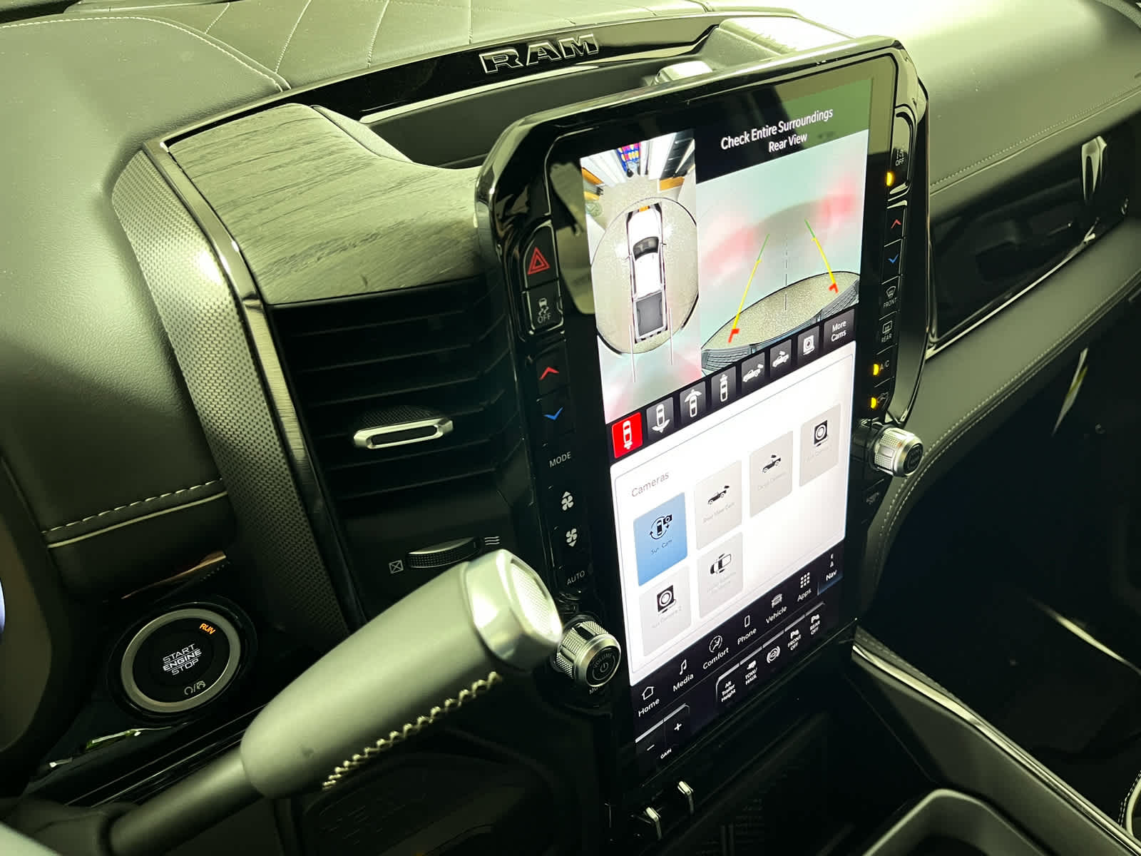 2025 RAM Ram 2500 RAM 2500 LIMITED CREW CAB 4X4 6'4' BOX