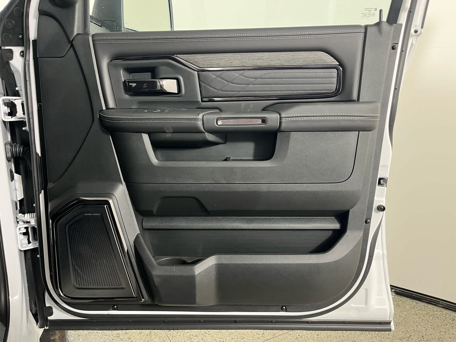 2026 RAM Ram 2500 RAM 2500 LIMITED CREW CAB 4X4 6'4' BOX