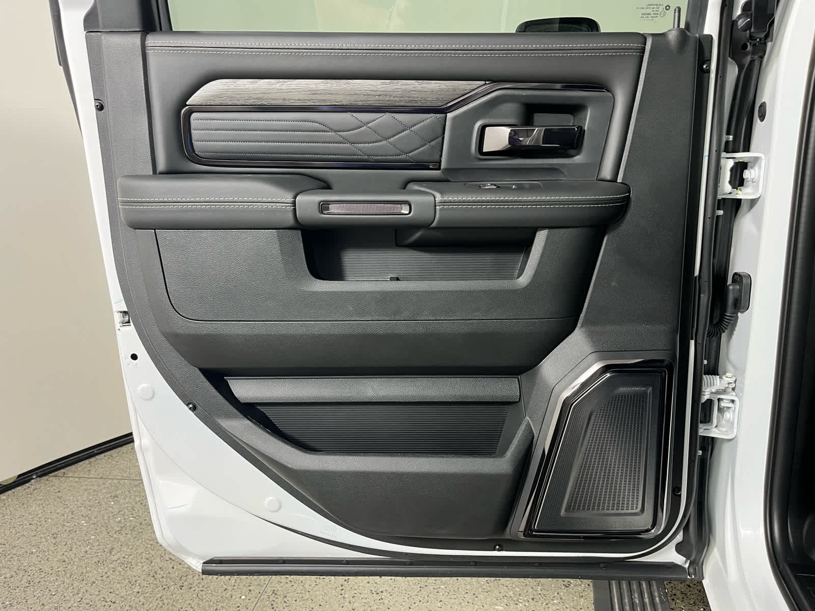 2026 RAM Ram 2500 RAM 2500 LIMITED CREW CAB 4X4 6'4' BOX