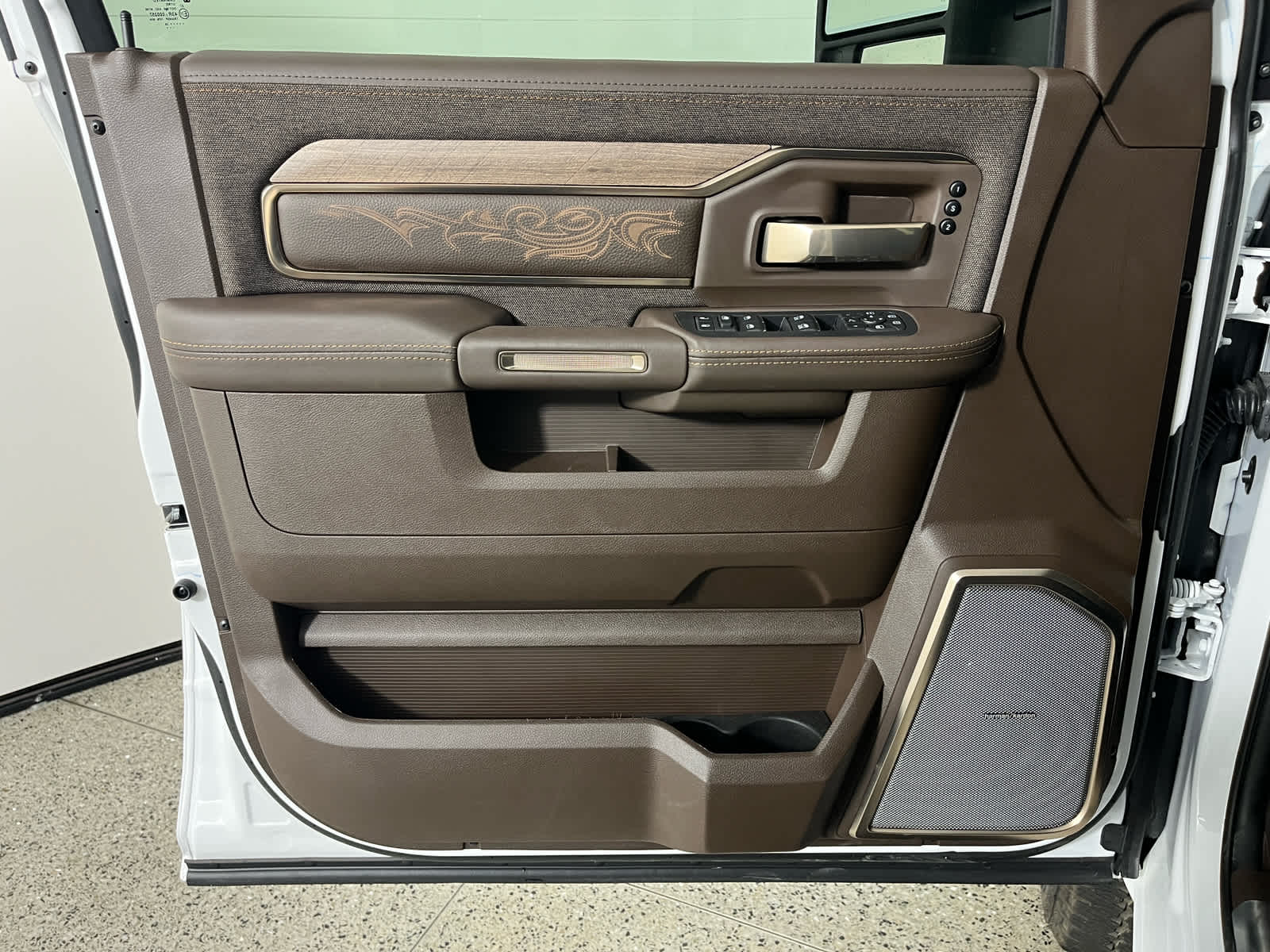 2026 RAM Ram 2500 RAM 2500 LIMITED LONGHORN CREW CAB 4X4 6'4' BOX