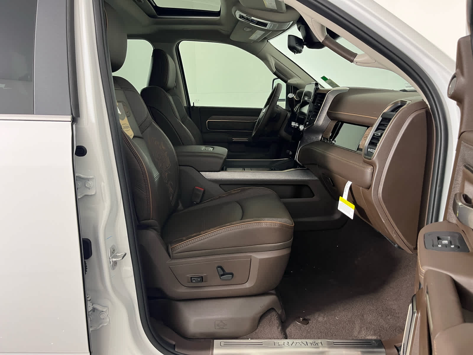 2026 RAM Ram 2500 RAM 2500 LIMITED LONGHORN CREW CAB 4X4 6'4' BOX