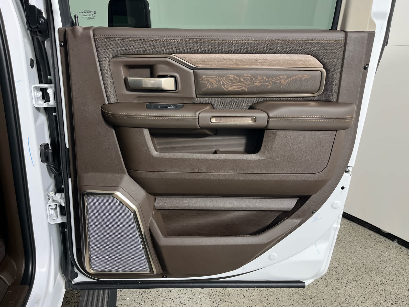 2026 RAM Ram 2500 RAM 2500 LIMITED LONGHORN CREW CAB 4X4 6'4' BOX