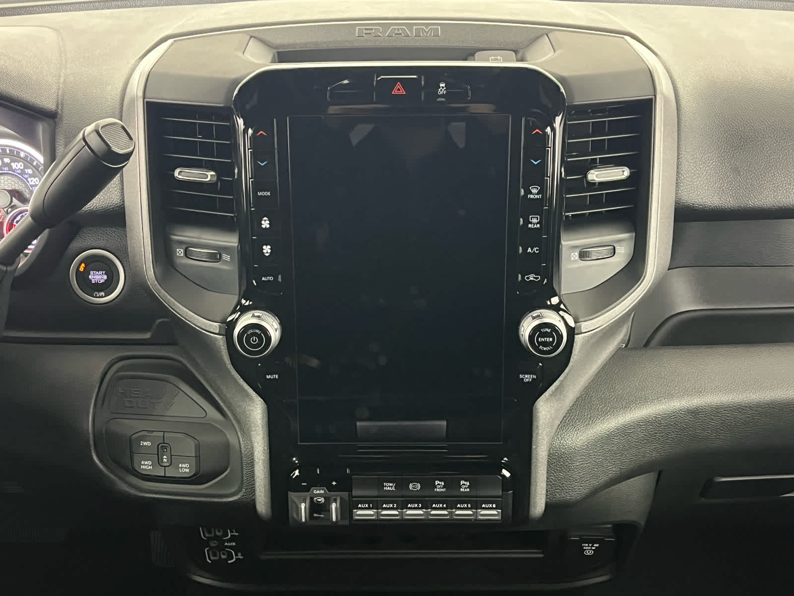 2026 RAM Ram 3500 RAM 3500 TRADESMAN CREW CAB 4X4 8' BOX