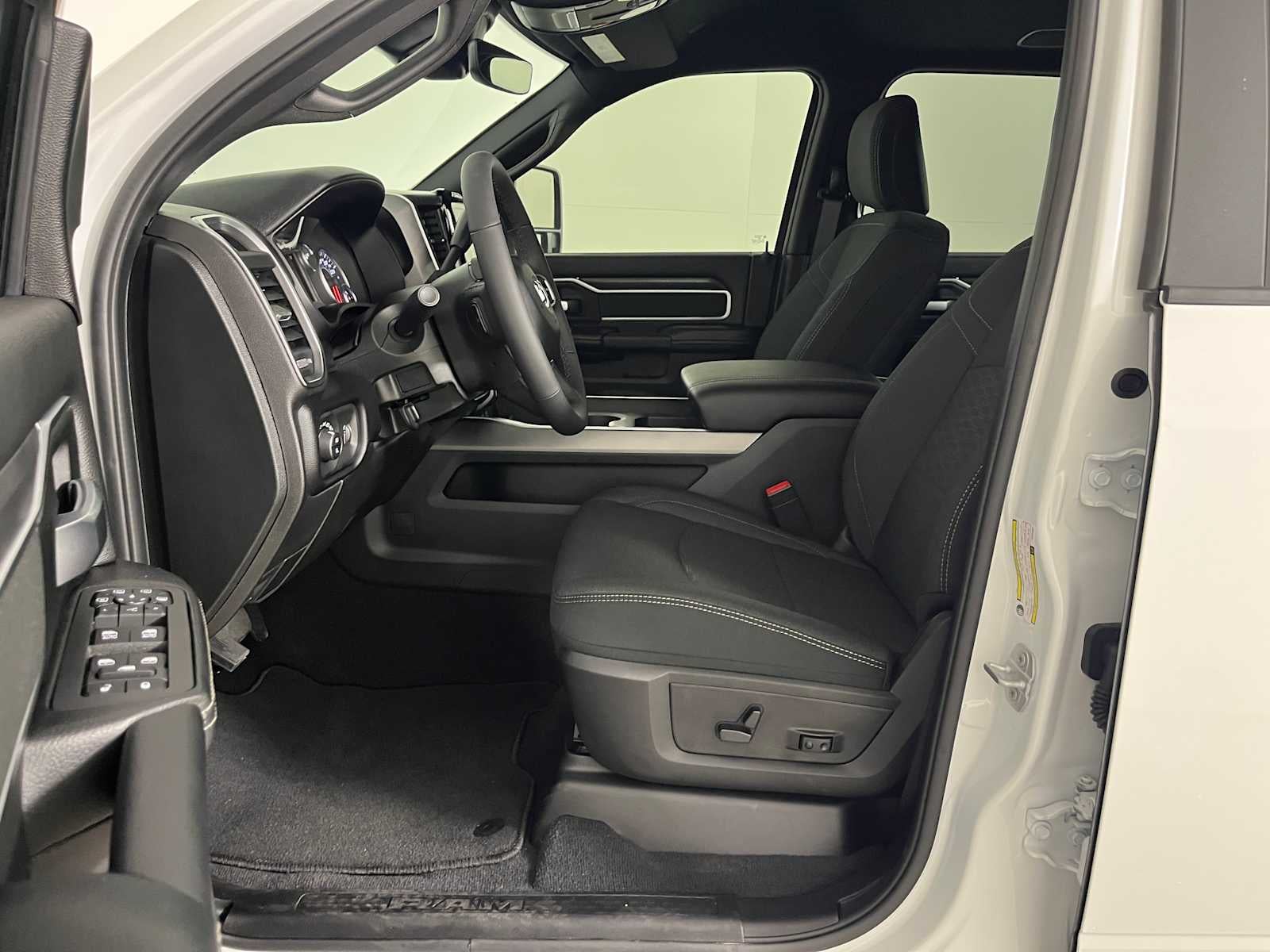 2026 RAM Ram 3500 RAM 3500 BIG HORN CREW CAB 4X4 8' BOX