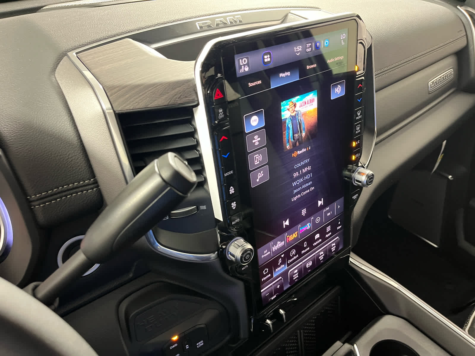 2026 RAM Ram 3500 RAM 3500 LARAMIE CREW CAB 4X4 8' BOX