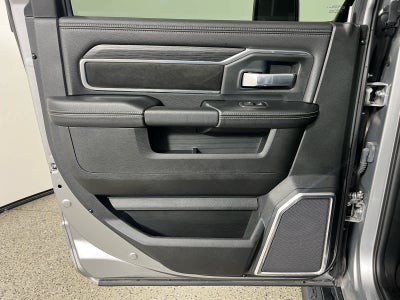 2024 RAM 3500 Laramie Crew Cab 4x4 8' Box