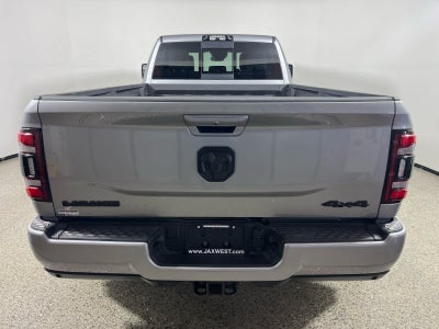 2024 RAM 3500 Laramie Crew Cab 4x4 8' Box