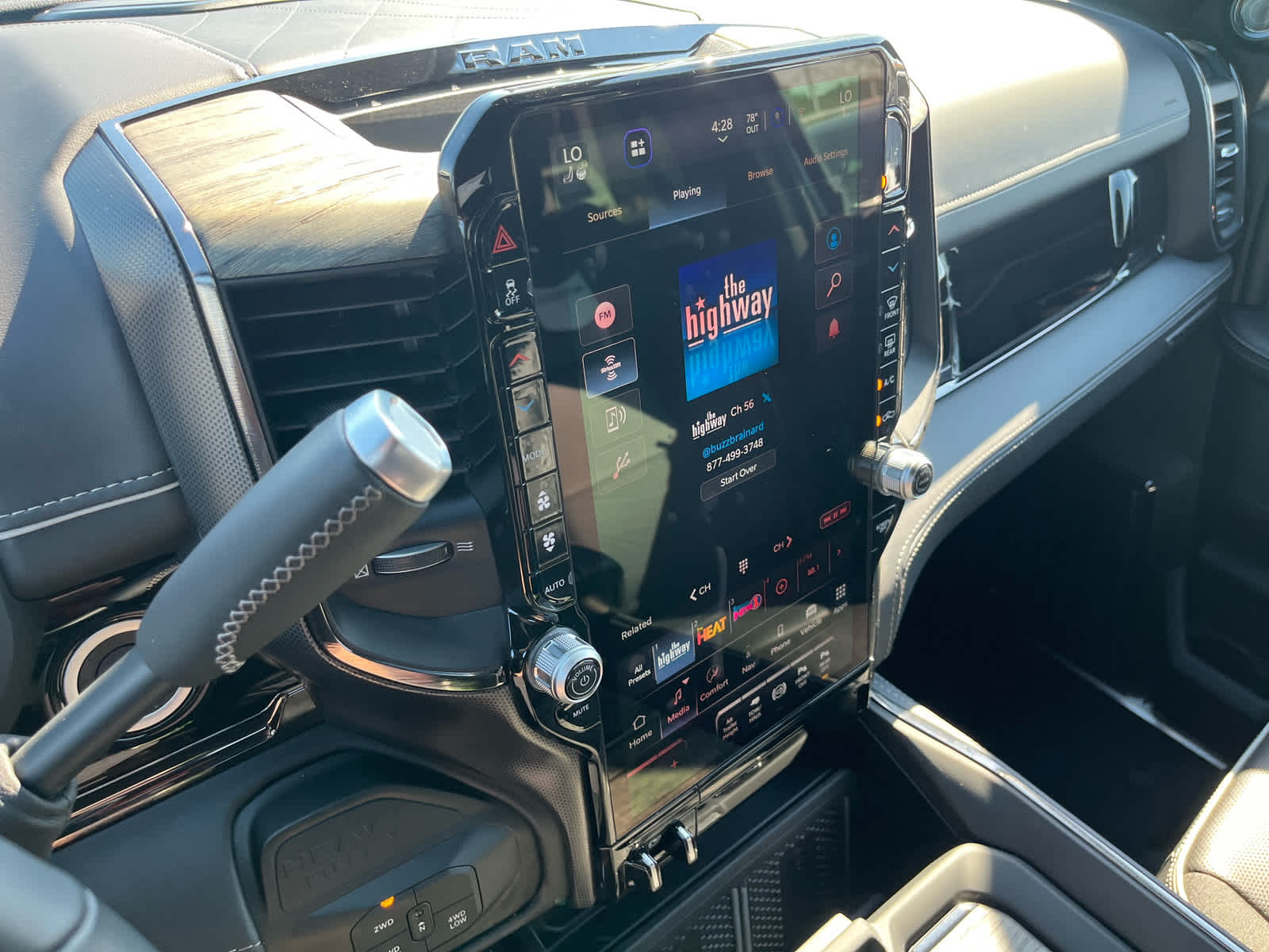 2025 RAM Ram 3500 RAM 3500 LIMITED CREW CAB 4X4 8' BOX