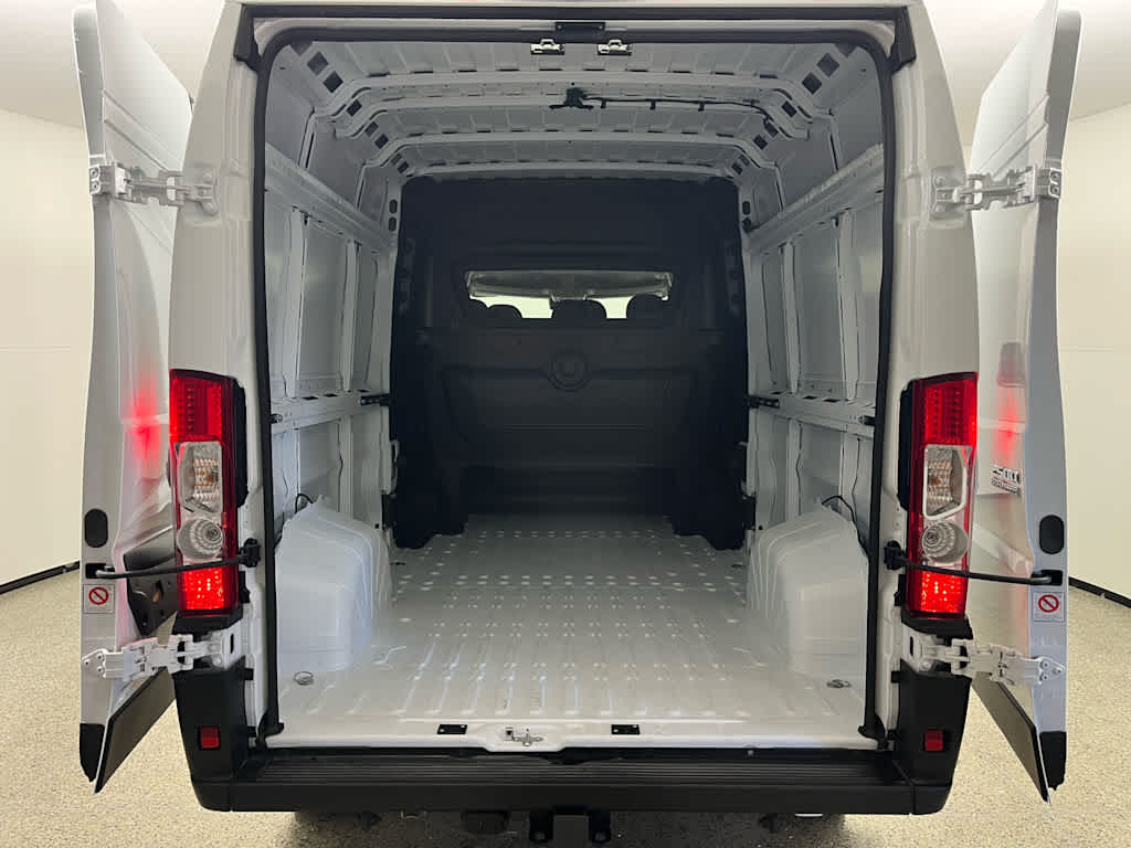 2026 RAM ProMaster Tradesman