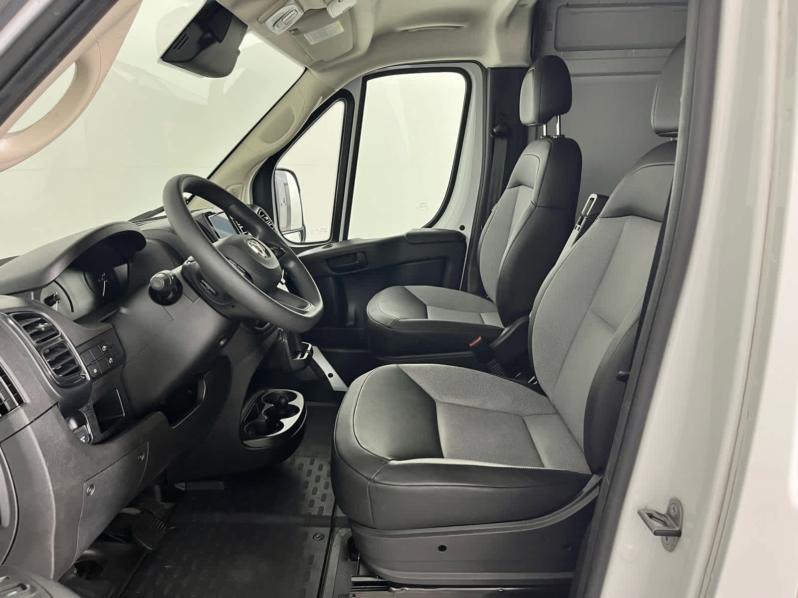 2025 RAM ProMaster Tradesman